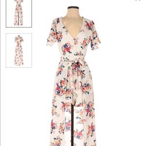 NWT Crystal Sky White floral romper